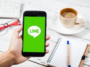 LINEを利用したリファラル採用システム「リファ楽」がリリース（2020/11/4）〜つながり転職の時代へ〜